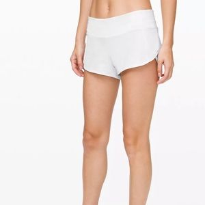 Lululemon Speed Up Low-Rise Short 2.5 white